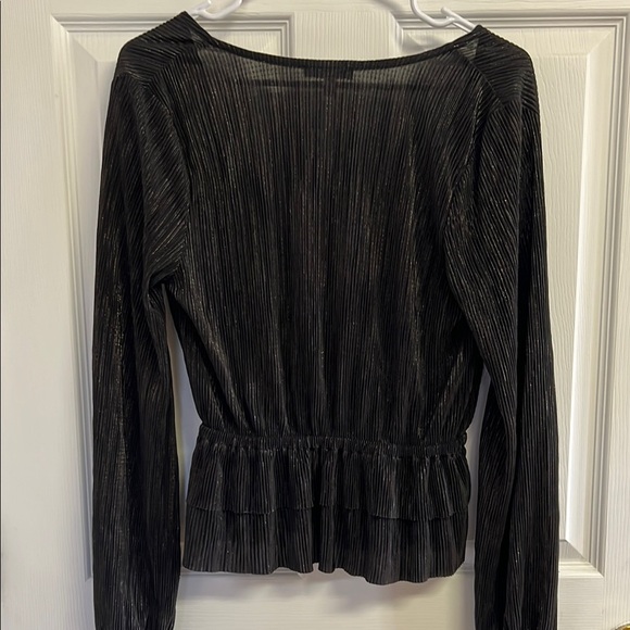 Maison d’Amelie Elegant Black Long Sleeve Top - Picture 4 of 4